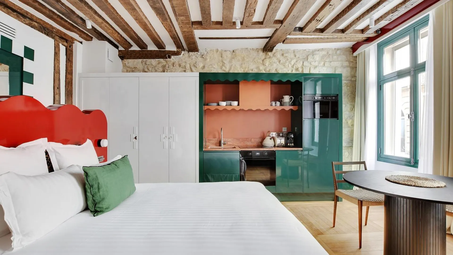 Paris Home Collection Serviced Apartments In Notre Dame - Rue Savoie